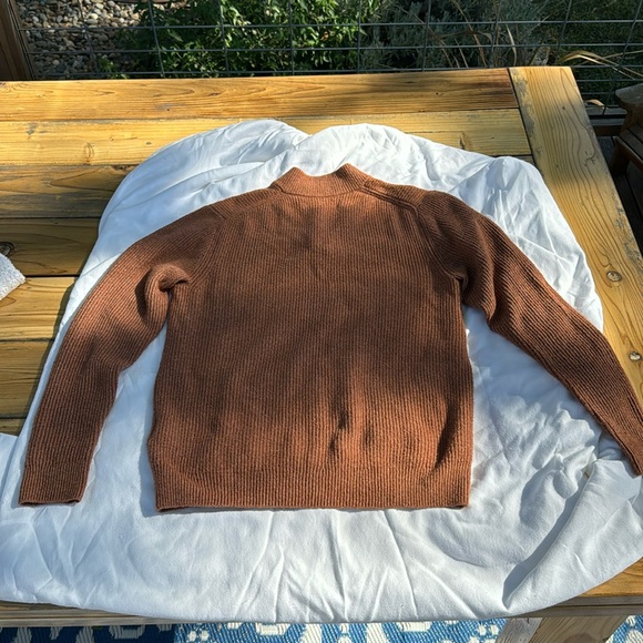 Women’s 3 button sweater light brown Amazon Essentials NWOT Fast Shipping - Picture 4 of 9